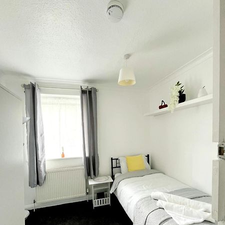 Cosy Room Stay 5 Sutton  Exterior photo